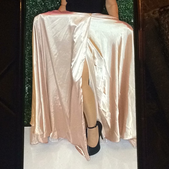 FORMAL DRESS - Picture 7 of 8